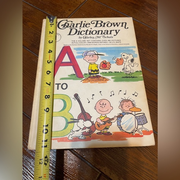 The Charlie Brown Complete Dictionary Set Hardcover Books - Picture 10 of 13